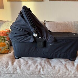 Nuna Triv Bassinet and Adapter